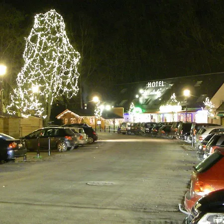Quaint In Petithan With Roofed Pool Durbuy